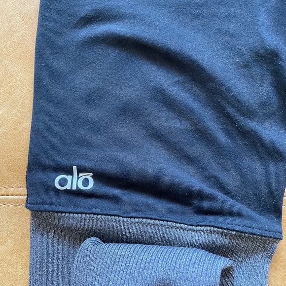 Alo Goddess Leggings - Picture 6 of 7